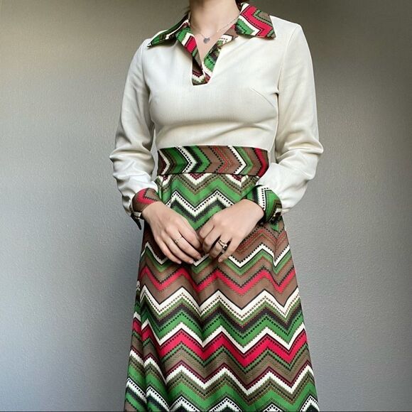 Vintage 60s Red Green Geometric Psychedelic Maxi Dress Size 6 - Picture 14 of 14